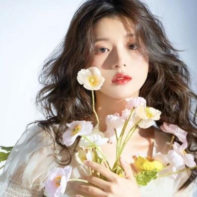 帝王无嗣，凤栖有喜